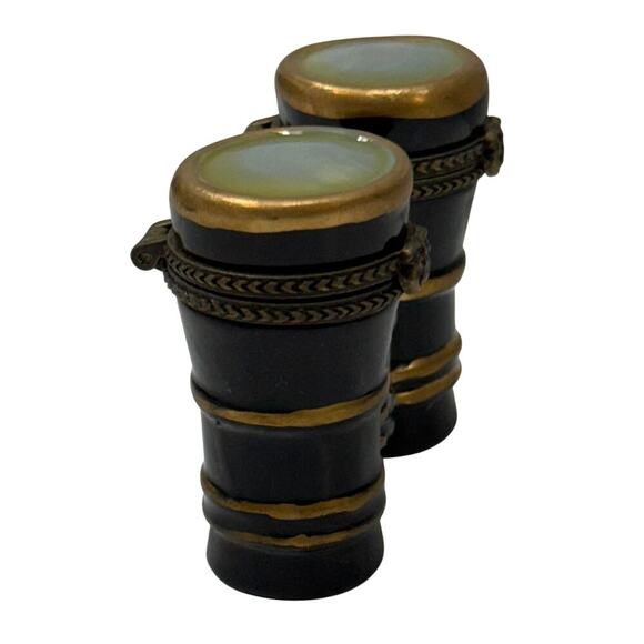 Antique style Hinged Porcelain trinket box
Binoculars Co. KK55  NIB - Picture 2 of 6